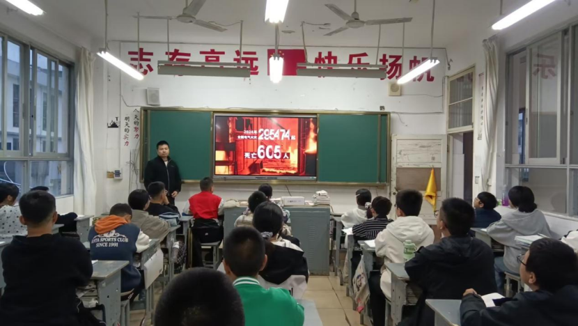 uploads/1112/1762917922210650294.png image.png